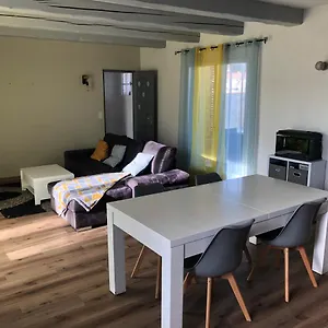 Hébergement de vacances Maison Avec Jacuzzi, Istres