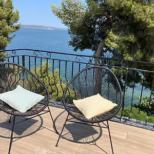 Appartement T4 Terrasse Et Vue, Istres